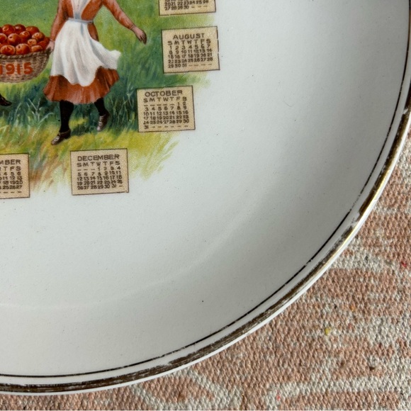Antique Plate: 1915 Calendar Porcelain Cabinet /Wall Plate Vintage *Grandmacore* - Picture 6 of 11